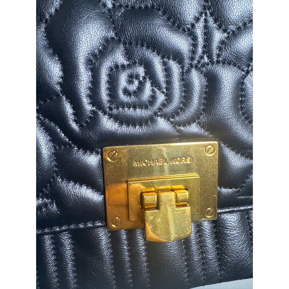 Michael Kors Vivianne Medium Quilted Rose-Embroidered Leather Shoulder - Black - Picture 4 of 8
